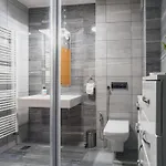 Modern 3 Bdr With Free Parking And Patio Apartment