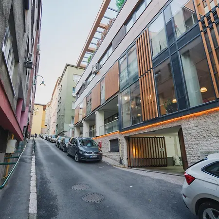 Apartamento Modern 3 Bdr With Free Parking And Patio Sarajevo
