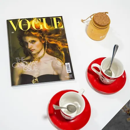 Apartment Modern 3 Bdr With Free Parking And Patio